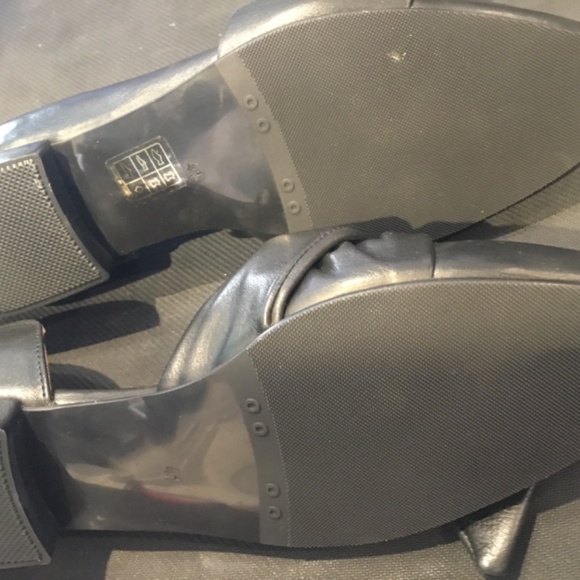 Beautiful butter soft leather flats - Picture 2 of 2